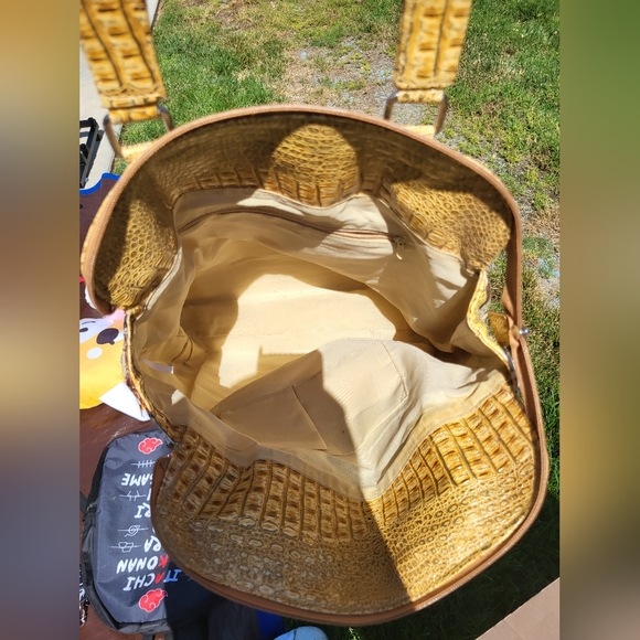 Purse - Picture 3 of 3